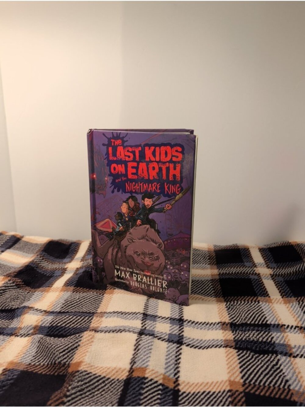 Last Kids on Earth and the Nightmare King by Max Brallier (2017, Hardcover)